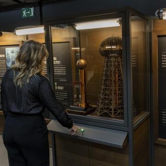 Maqueta sobre el funcionamiento de la Torre Wardenclyffe.