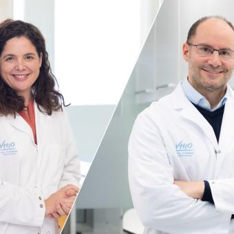 Los doctores Elena Garralda y Rodrigo Toledo, del VHIO