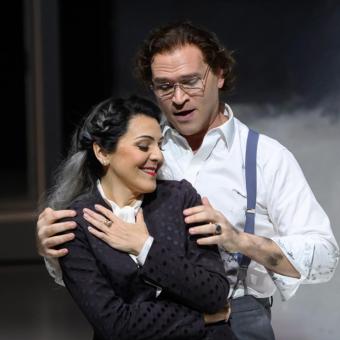 Maria Argesta y Michael Fabiano en Tosca.