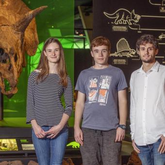Olivia, Eric i Òscar, Explainers del Museu de la Ciència CosmoCaixa en diferents edicions.