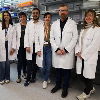 Equip d'investigadors que han dut a terme la recerca, entre ells Gabriel Rabinovich i Pilar Navarro, a la dreta de la imatge.