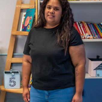 Karol Layn Naranjo, madre usuaria de los Espacios de Crecimiento 3-6 de CaixaProinfancia.