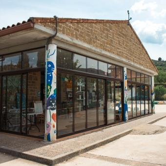 El edificio del CEIP Ramón y Cajal de Alpartir. 