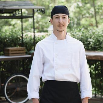 Abdallah es uno de los alumnos de la escuela de cocina de Villa Retiro, en Xerta. 