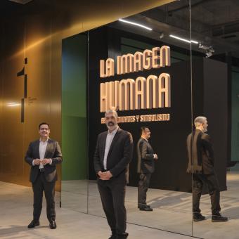 El director de CaixaForum Sevilla, Moisés Roiz, y el director corporativo del Área de Cultura y Ciencia de la Fundación ”la Caixa”, Ignasi Miró, han presentado  en CaixaForum Sevilla la exposición La imagen humana. Arte, identidades y simbolismo, una gran panorámica del arte figurativo que atraviesa fronteras culturales, cronológicas y geográficas.