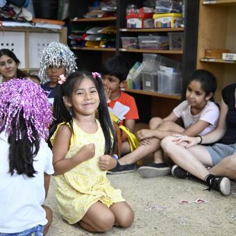 El programa CaixaProinfancia facilita que las entidades promuevan actividades de verano para empoderar a menores en situación de vulnerabilidad.