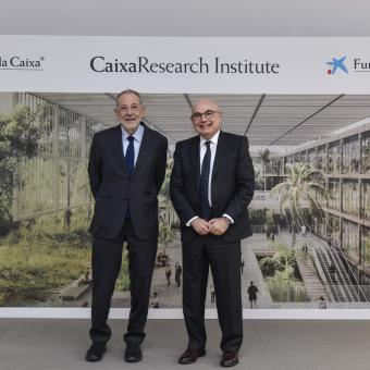 Javier Solana, chair of the Foundation’s scientific committee, and Josep Tabernero, director of the CaixaResearch Institute scientific project.