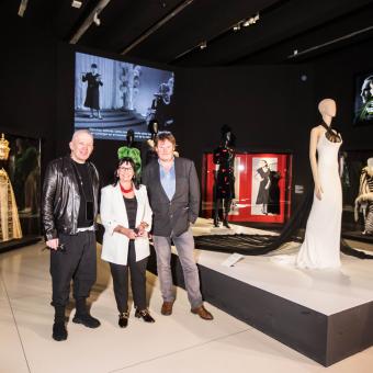 From left to right: Jean Paul Gaultier, fashion designer and artistic director of the show; Elisa Durán, Deputy General Director of ”la Caixa” Foundation, and Frédéric Bonnaud, Director of La Cinémathèque française, presented the exhibition Film and Fashion by Jean Paul Gaultier at CaixaForum Madrid.