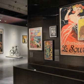 Carteles de la vida moderna. Los orígenes del arte publicitario en CaixaForum Sevilla.