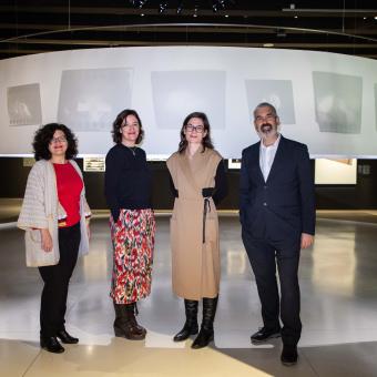 From left to right: Isabel P. Fuentes, director of CaixaForum Madrid, Isabel Salgado, director of Exhibitions and Collection Area at ”la Caixa” Foundation, the curator Julie Jones, and Ignasi Miró, Corporate Director of Culture and Science at ”la Caixa” Foundation, presented Extended Visions: Photography and Experimentation.