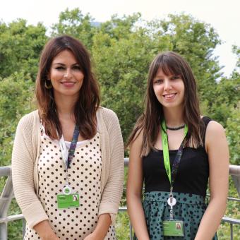 La Dra. Eider Arenaza-Urquijo, investigadora del estudio y responsable de equipo en el BBRC, y Müge Akinci, investigadora del BBRC y autora principal del estudio.