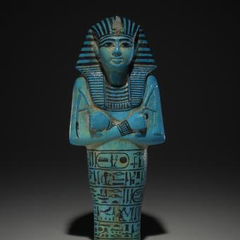 Ushebti del faraón Seti I Fayenza azul c. 1294-1279 a. C. Tumba de Seti I, Valle de los Reyes, Tebas, Egipto © Trustees of the British Museum.