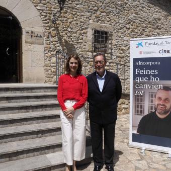 La consellera de Justícia, Drets i Memòria de la Generalitat de Catalunya, Gemma Ubasart, i el director general de la Fundació ”la Caixa”, Antoni Vila Bertrán, han visitat la Fundació Oscobe, a Girona.