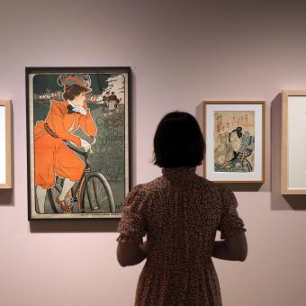 Presentación de la exposición  Carteles de la vida moderna. Los orígenes del arte publicitario en CaixaForum Girona.