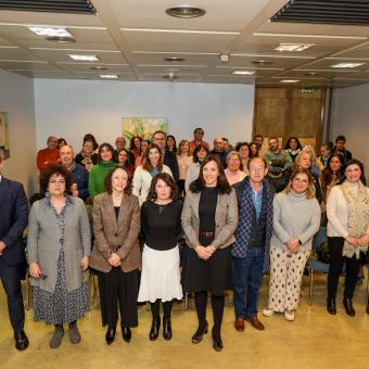 Foto de grupo con las entidades sociales seleccionadas por la Fundación ”la Caixa” en Asturias. © Álvaro Fuente / Fundación ”la Caixa”.