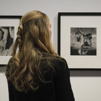 Una exposición inédita que propone un recorrido por la fotografía experimental en colaboración con el Musée National d’Art Moderne - Centre National d’Art et de Culture Georges Pompidou de París.