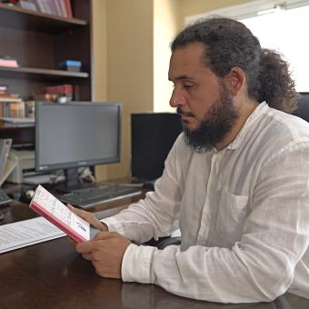 El investigador José María León-Pérez. Estudio sobre acoso laboral del Observatorio Social de la Fundación ”la Caixa”.