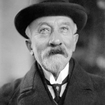 Retrato de George Méliès, c. 1930 Fotografía en placa de vidrio.