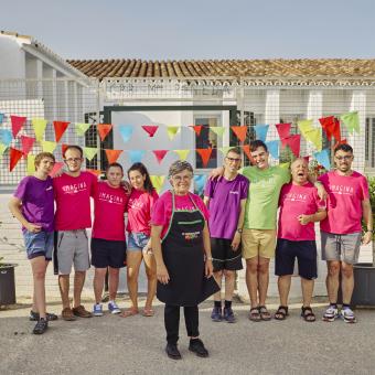 Mari Pepa encontró en el voluntariado una forma de sentirse útil.