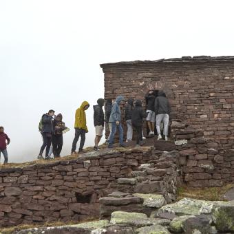 Se trata de una iniciativa en que jóvenes y personas mayores se conocen y comparten experiencias.