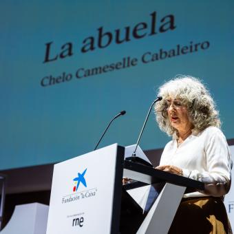 Chelo Cameselle Cabaleiro guanyadora del XV Concurs de Relats Escrits per Persones Grans de la Fundació "la Caixa" i RNE a la categoria de Relats amb La abuela.