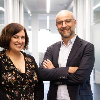 La dra. Maria Salgado i el dr. Javier Martínez-Picado, investigador ICREA a IrsiCaixa