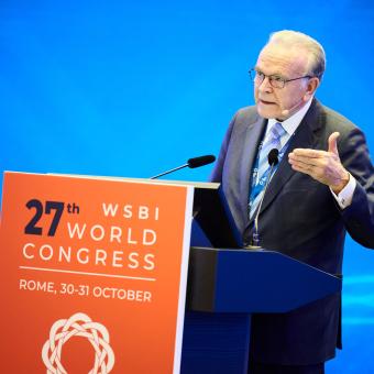 Isidro Fainé, durante su intervención en el Congreso del Centenario del WSBI, hoy en Roma (Italia). 