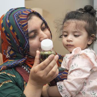 Mother and daughter in one of the learning workshops.