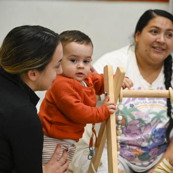 CaixaProinfancia crea una red de espacios 0-3 para familias en situación de pobreza.