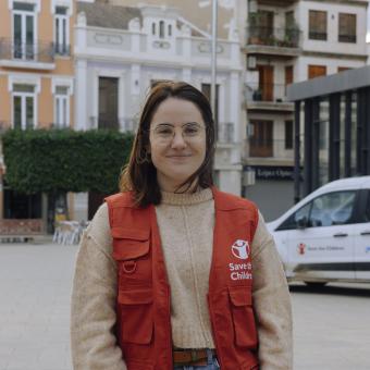 Retrato de Maribel López del Castillo, responsable de la respuesta de protección ante la emergencia de la dana en Save the Children.