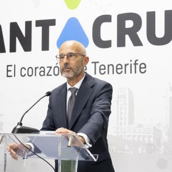 Rafael Chueca durante la rueda de prensa de presentación de CaixaForum Tenerife.