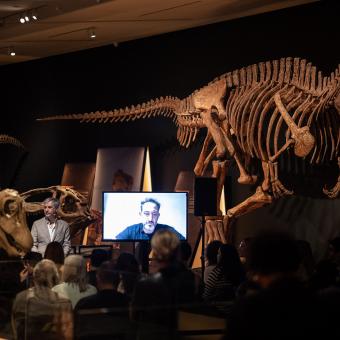 Un momento de la rueda de prensa de Dinosaurios de la Patagonia en CaixaForum Zaragoza.