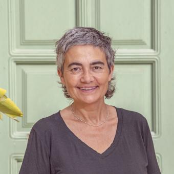 Elena Fernández Gamarra es psicóloga, gerontóloga y consultora.