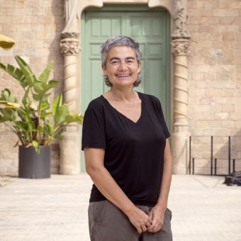Elena Fernández Gamarra es psicóloga, gerontóloga y consultora.