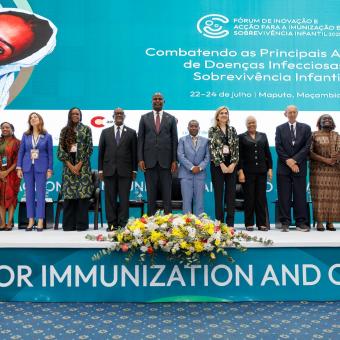 Representantes de los impulsores del Foro de Innovación y Acción para la Inmunización y la Supervivencia Infantil 2025.