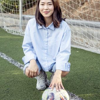 Shagufa Ebrahimi, a refugee from Afghanistan and player for the Ramassà Sports Association.