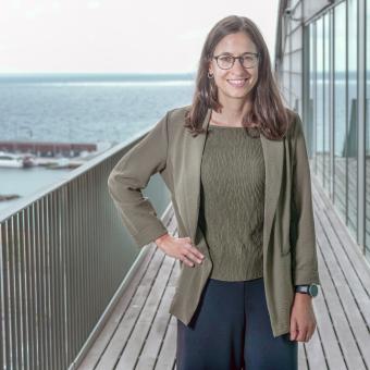 Mireia Vallès-Colomer es la investigadora principal del Microbiome Research Group en el Departamento de Medicina y Ciencias de la Vida de la UPF.