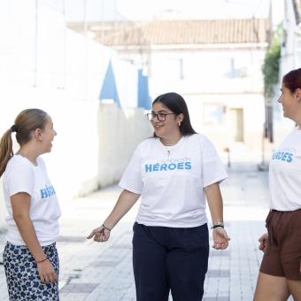Tres de las seis hijas de María Jesús.