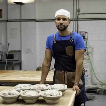 Gean Carlos Sallas, coordinador del obrador de la panadería Panic. 