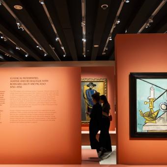 Una de las salas de exposición de la muestra «Chez Matisse. El legado de una nueva pintura» en CaixaForum Madrid.