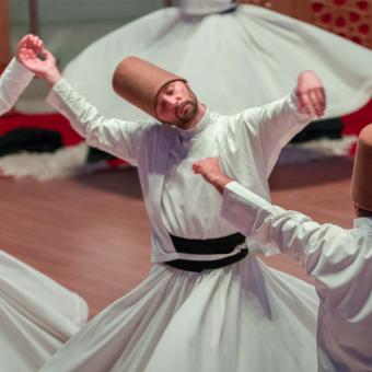 Imagen del documental «Omega Wants to Dance», de Ramon Tort. Producido por In-Edit Films con la producción asociada de CaixaForum+.