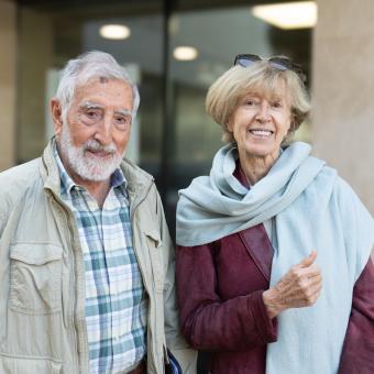 José Luis e Inma, usuarios de los talleres Competencias Digitales +60 de la Fundación ”la Caixa”.