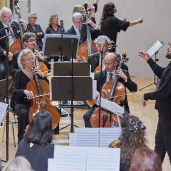 Músicos de la orquesta durante el concierto.
