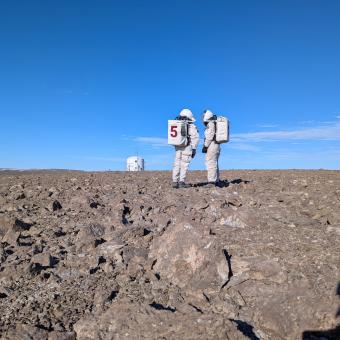 Tripulants d'una missió anàloga a la Flashline Mars Arctic Research Station.