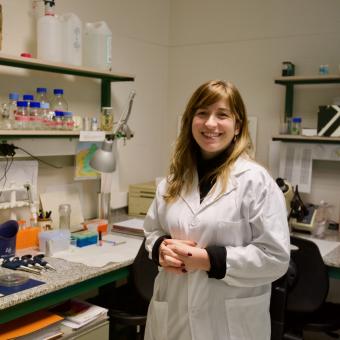 Analuce Canha, assistant professor in the Department of Anatomy and Cell Biology at the University of Cantabria and member of the company Gynetools SL.