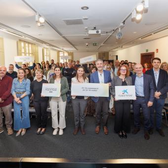 Foto de familia en el acto de presentación de la Convocatoria Proyectos Sociales Islas Baleares 2025.