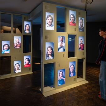 Entrada a l'exposició Talking Brains de CaixaForum Lleida.