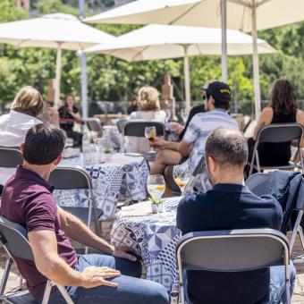Los Vermuts poéticos son uno de los platos fuertes del festival En otras palabras