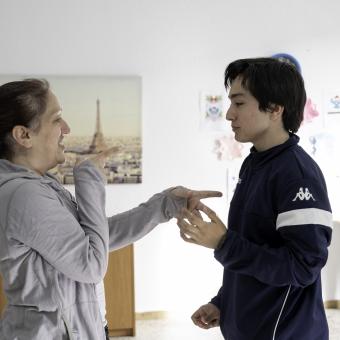 Raquel Blanco y su hijo Aarón, usuarios de CaixaProinfancia.