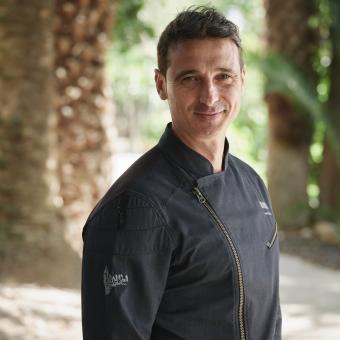 Fran López, chef al frente de la escuela de cocina y del restaurante de Villa Retiro en Xerta.
